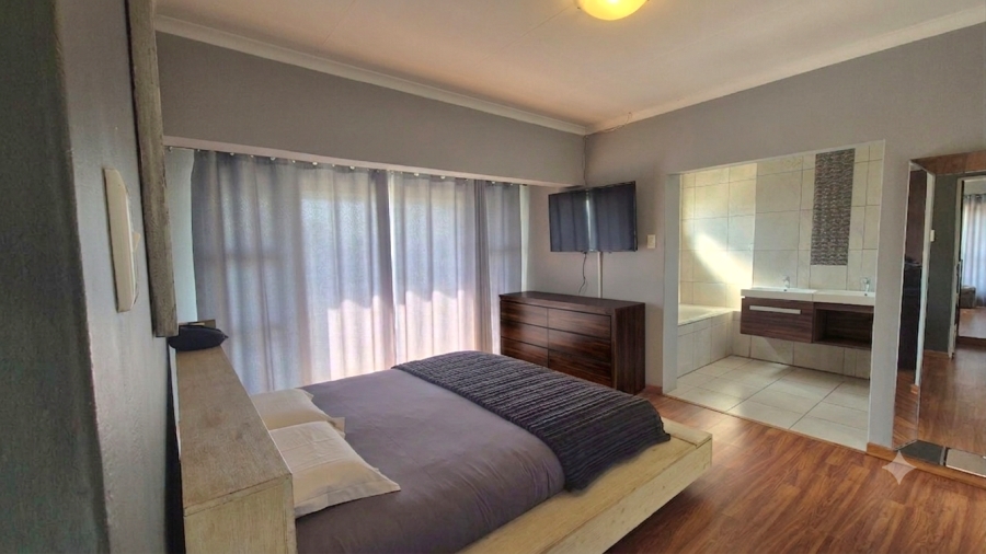 3 Bedroom Property for Sale in Roodia Free State